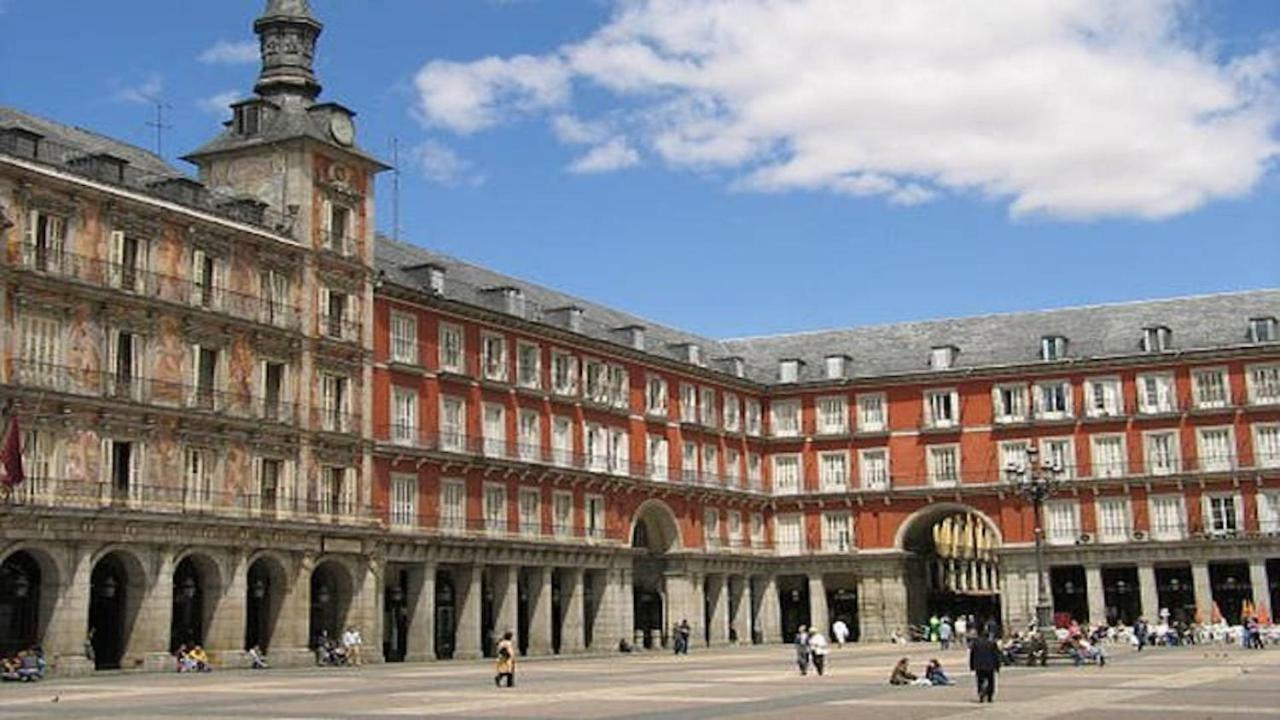 Appartement Apartamento Antonio à Madrid Extérieur photo